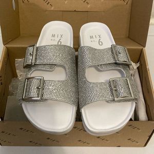 Mix No. 6 Silver Sparkly Bridal Bride Slip On Sandals Size 6 NWT